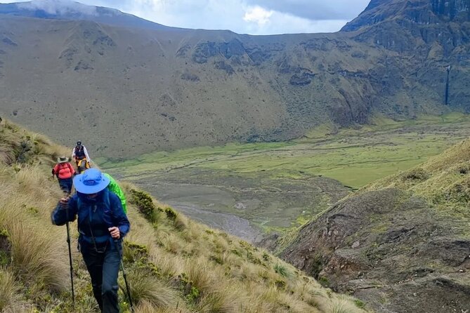 Altar Volcano Trek 5 Days Tour - Tour Overview
