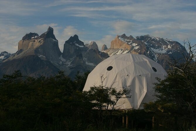 Alternative W Circuit – 4 Days Guided Tour to Torres Del Paine
