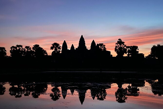 Angkor Wat Sunrise, Angkor Thom, Bayon, Ta Prohm Share Tour