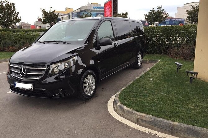 Arrival Private Transfer Santiago De Compostela Airport to City Center by Minivan - Service Details