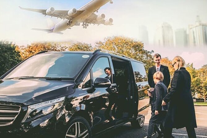 Athens Airport Private Minivan Arrival Transfer to Athens City
