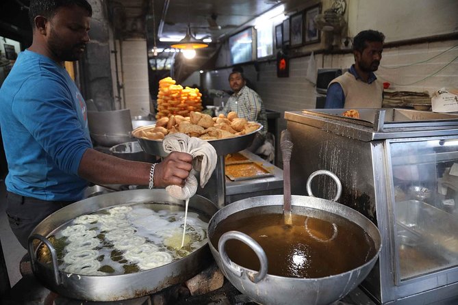 Audio Guide of Chandni Chowk Food, Delhi on HopOn India App - How to Access the Audio Guide