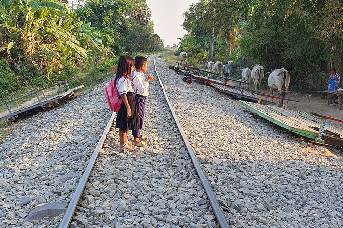 Bamboo Train, Killing Cave – Day Trip From Siem Reap