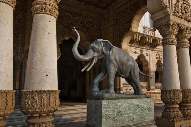 Baroda Museum and Champaner Archaeological Park Full Day Tour - Museum Exploration