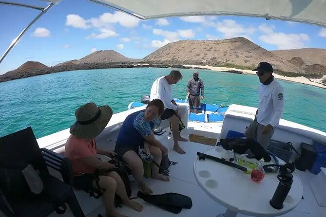 Bartolome Island Day Trip With Snorkeling From Puerto Ayora - Meeting and Pickup Information