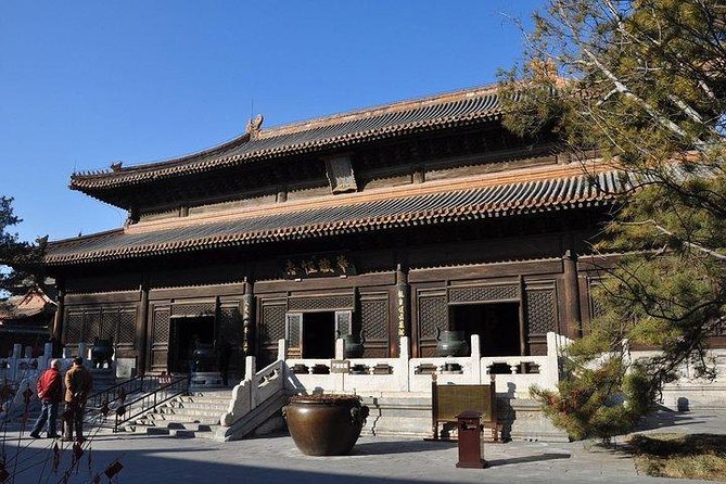 Beihai Boat Ride With Imperial Meal Experience and Old Beijing - Boat Options and Inclusions