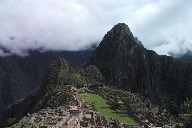 Best Andean View of Peru 6-Day Cusco, Machu Picchu, and Lake Titicaca Tour