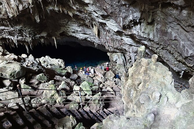 Blue Lake Grotto - Overview of Blue Lake Grotto