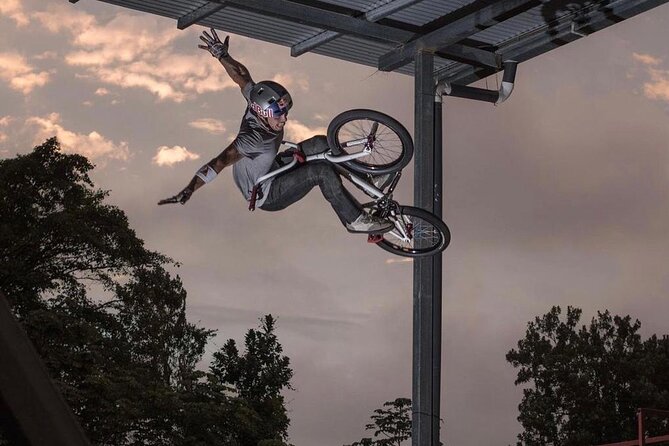Bmx Tricks and Skating in Jaco