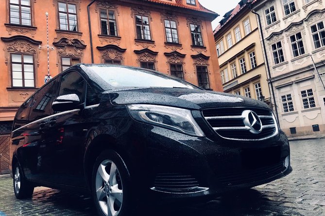 Book Your Private Transfer From Prague to Passau for Max 8 People - Service Details