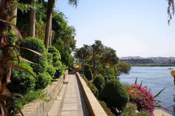 Botanical Garden Private Tour With Felucca Ride on the Nile River