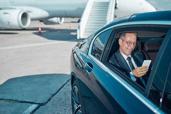 Business Vienna City Private Transfer to Vienna Airport Schwechat