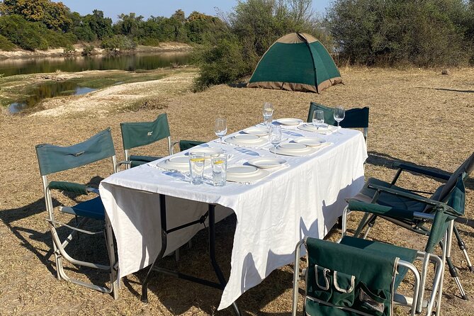 Canoe Safaris in Zambezi National Park