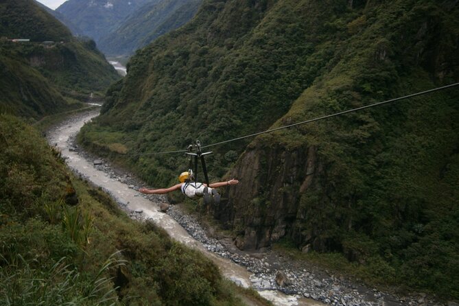 Canopy 2000m in 6 Lines | An Adventure Circuit