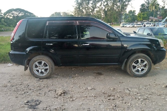 Car Hire/Rental in Pemba Zanzibar (4WD Land Cruiser).