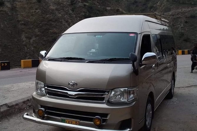 Chauffeur: Lahore International Airport Transfer - Departure