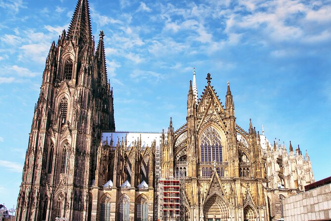 Cologne: Melaten Cemetery With Old Town Private Tour