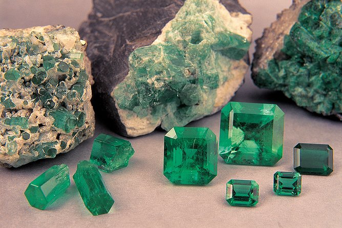 Colombian Emeralds Private Tour. ( 4 Hrs.)