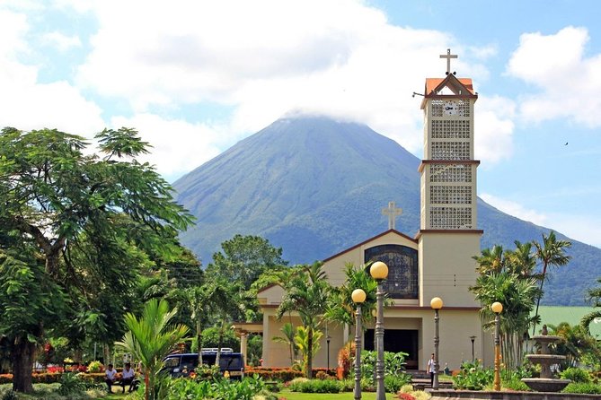 Costa Rica : Volcano and Beach, 4 Nights, 5 Days