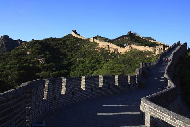 Customizable Tour of Badaling Great Wall With Roast Duck Dinner and Evening Show - Tour Highlights