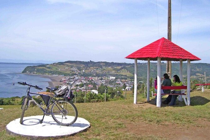 Dalcahue and Quinchao Island Full Day Tour in Chiloe