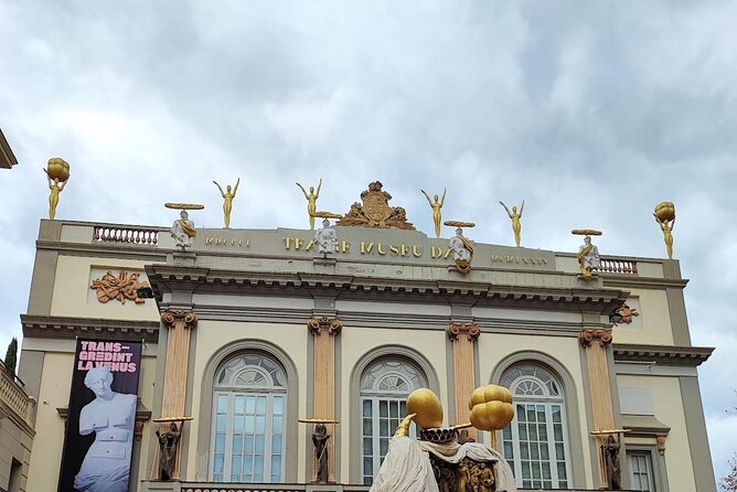 Dali Museum Tour Private Figures + Girona - Dali Museum Highlights