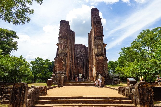 Dambulla And Polonnaruwa All Inclusive Day Tour From Habarana