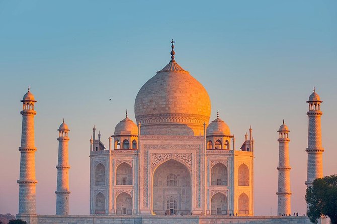 Day Tour Taj Mahal From Hyderabad - Itinerary Overview