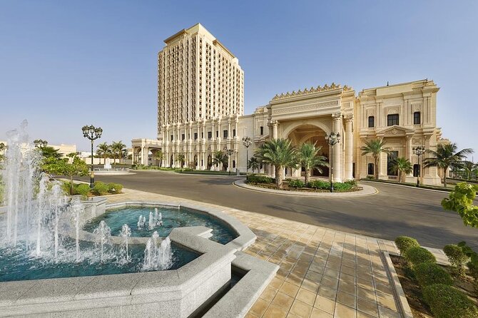 Departure Private Transfer: Jeddah to King Abdulaziz Airport JED in Luxury Van