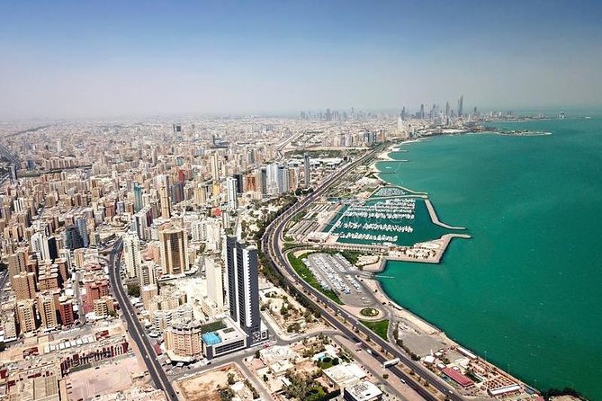 Departure Transfer: Kuwait to Kuwait Airport KWI in Luxury SUV