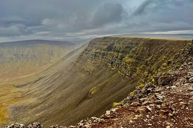 Discover the Majestic Trails of Reykjaviks Mountains
