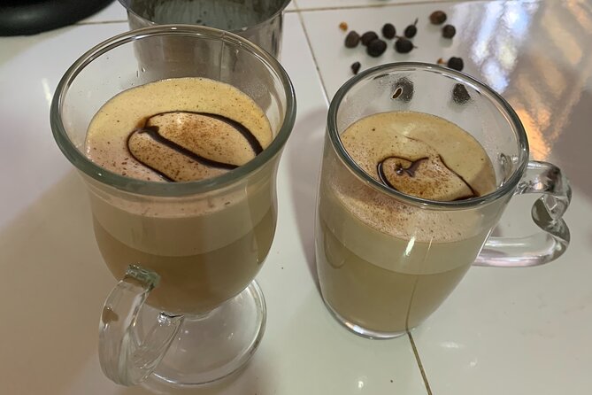 Discover the Unique Flavors of Medellín in Aroma a Café.