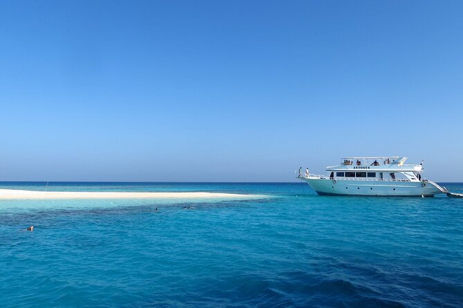 Diving Day in White Island and Ras Mohamed - Whats Included