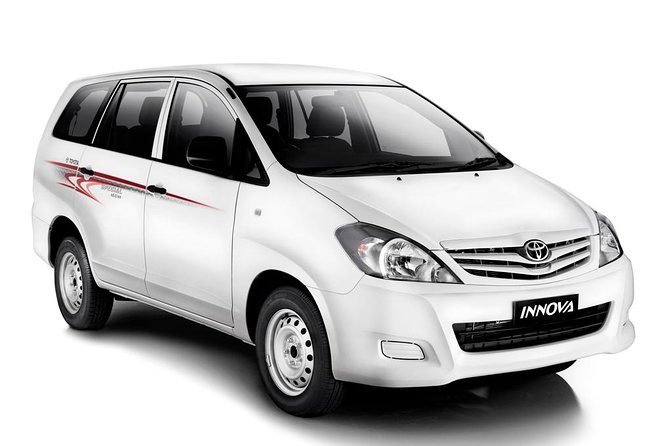 Door-to-Door Comfort: Agra to Delhi Private Transfer