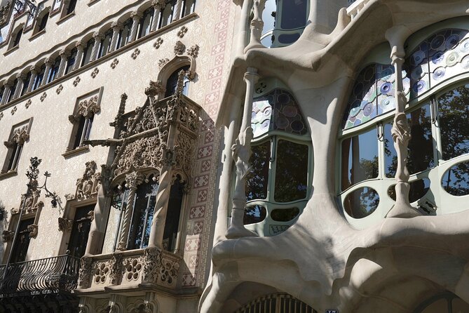 Electric Bike Tour: Antoni Gaudí and Catalan Modernism - Meeting Point Details