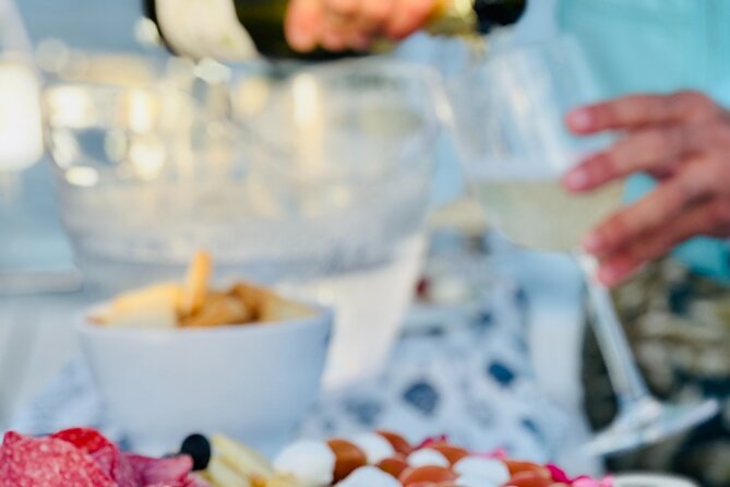 Exclusive Day Sail on a Private Charter Yacht (6:30 H) - Amenities on Board: Wi-Fi, Bathroom, Refrigerator