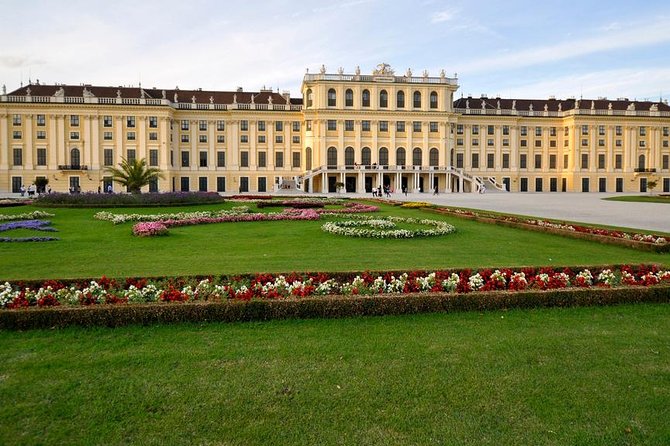 Exclusive Private VIP Multiday Sightseeing Tour of Europe Vienna to Prague