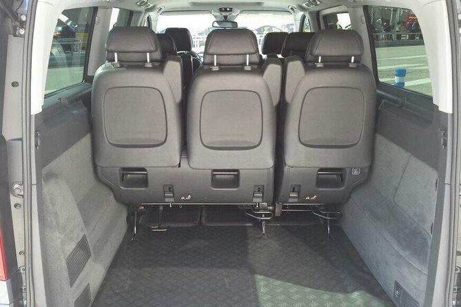 Exclusive Transfers To/From Barcelona to Andorra With English Driver - Pickup Points