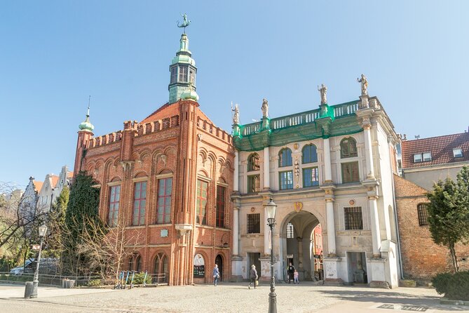 Explore the Heart of Gdansk: A Private Walking Tour for Couples