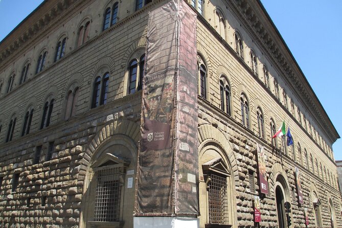 Florence Self Guided Walking Tour and Scavenger Hunt - Tour Details