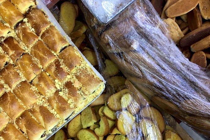 Food Tour in Jerusalem With a Local - Food Sampling