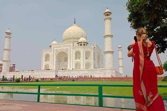From Delhi : Taj Mahal Photoshoot in Indian Ethnic Dresses