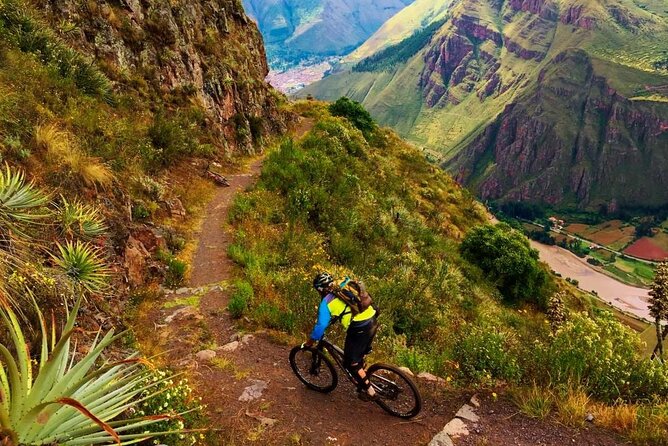 From Machupicchu: Entrance, Bus and Guide Private - Tour Exclusions
