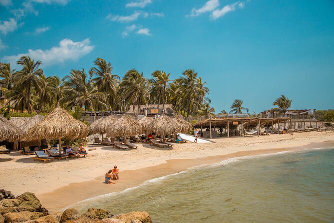 Full Day at the Beach Club Vista Mare in Tierra Bomba