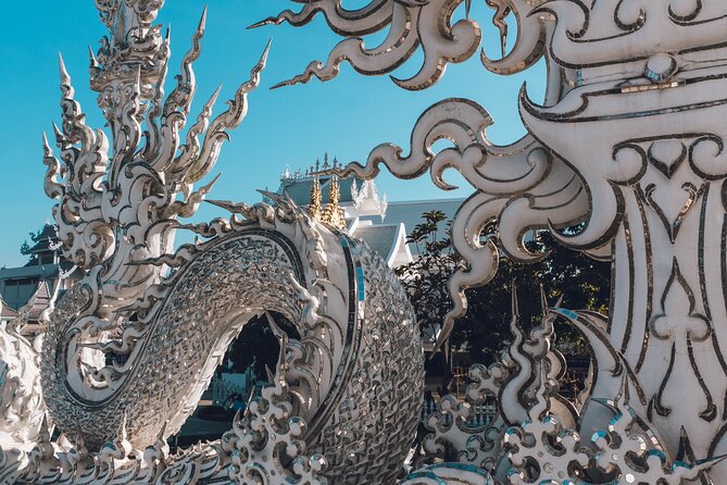 Full-Day Chiang Rai Temples Tour From Chiang Mai With Hot Spring