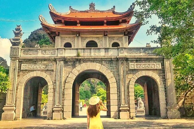 Full Day Hoa Lu Trang An and Mua Cave - Inclusions