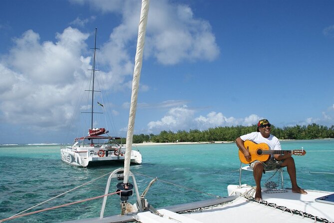 Full Day Ile Aux Cerfs Catamaran Tour With Lunch and Drinks