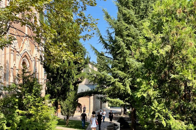 Full-Day Private Tour of Sighnaghi With Wine Tasting