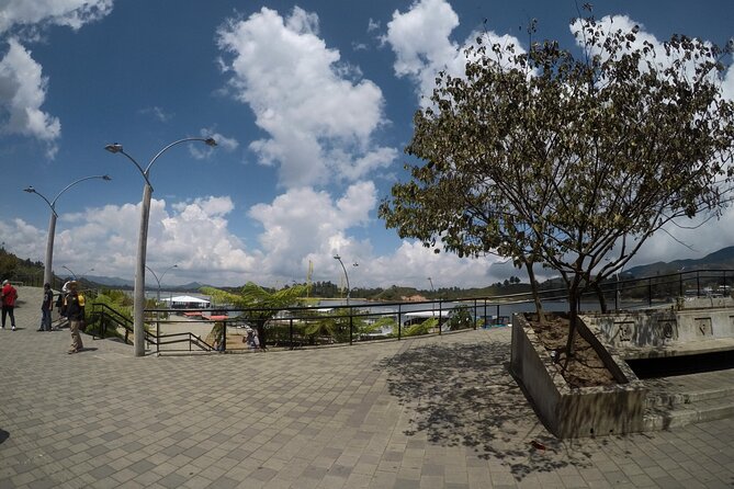 Full Day Private Tour to Guatape and Piedra Del Peñol - Itinerary Overview