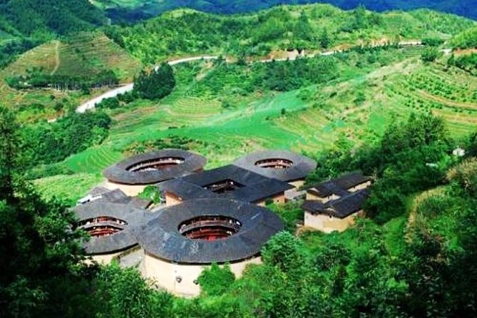 Full-Day Private Tour to Tianluokeng Tulou and Taxia Village From Xiamen